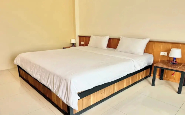 Palmhug Hotel