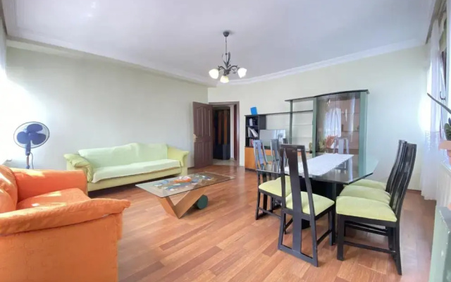 Superb Flat Close to Cevahir Mall in Sisli
