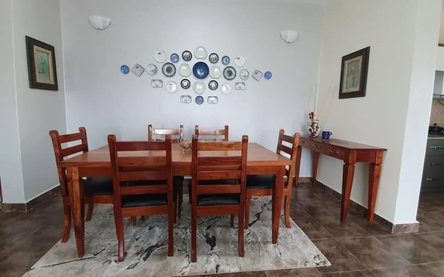 Charming 2-bed Apartment in Kigo