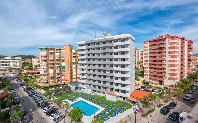 Отель Aparthotel Veramar Испания, Фуэнхирола - 2 отзыва об отеле, цены и фото номеров - забронировать отель Aparthotel Veramar онлайн вид на фасад
