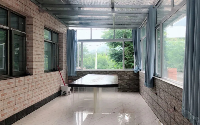 R&R Lodge - Mutianyu Great Wall