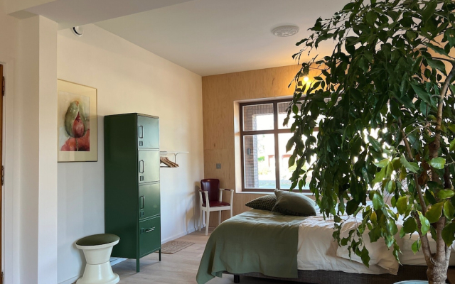 Stylish Stay Bree Near City Center for 6 Guests