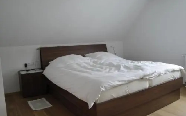 Bed & Breakfast Burgau