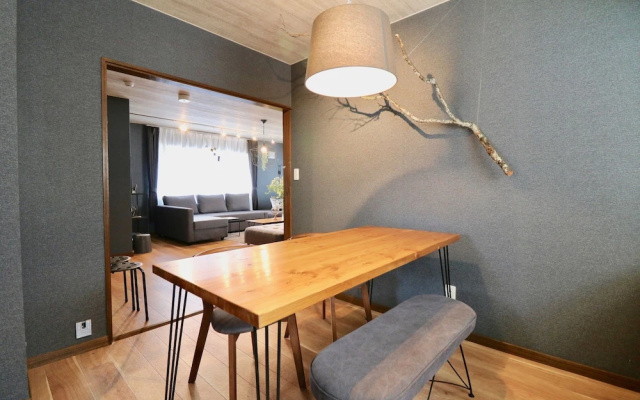 Hiragishi House 2f