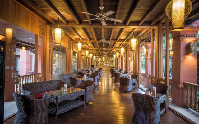 Royal Palace Hotel