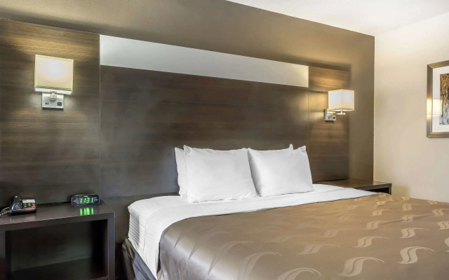 Quality Inn & Suites Stuttgart North