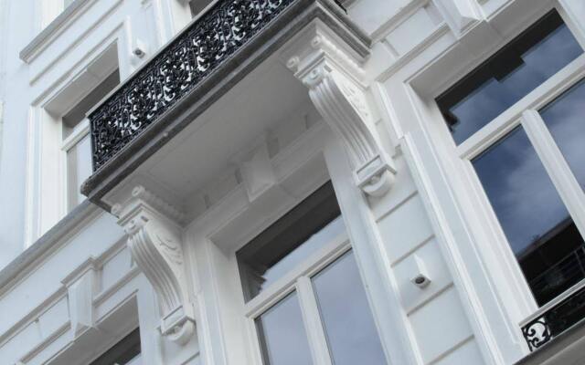 Отель Maison Nationale City Flats & Suites Бельгия, Антверпен - отзывы, цены и фото номеров - забронировать отель Maison Nationale City Flats & Suites онлайн вид на фасад