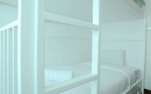 2 Bedrooms at Gallery West Apartment By Travelio