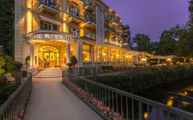 Отель Atlantic Parkhotel Германия, Баден-Баден - отзывы, цены и фото номеров - забронировать отель Atlantic Parkhotel онлайн вид на фасад