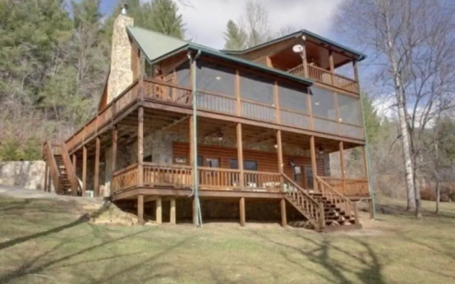 River Escape On The Toccoa