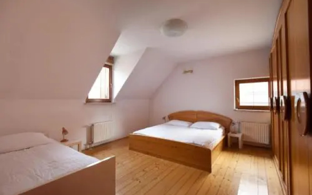 Tour As Apartment Zabjak