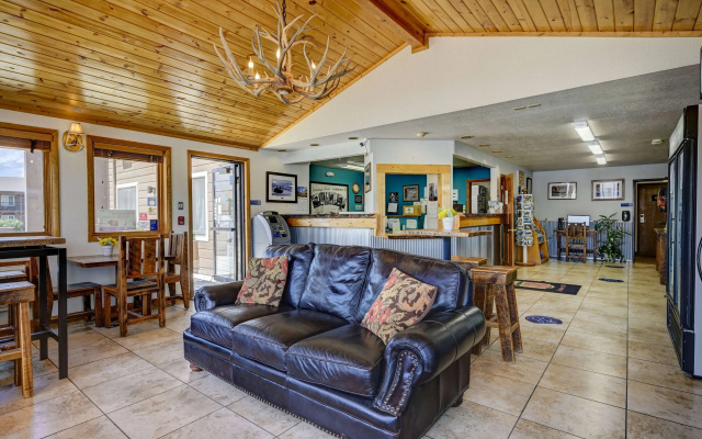Super 8 by Wyndham Gardiner/Yellowstone Park Area