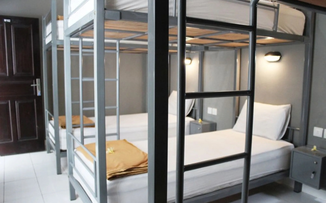 Kuta Beach Hostel
