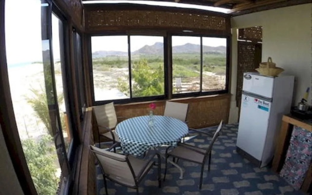 Cabo Pulmo Eco Palapa, a Gated Resort on Punta Los Mangles