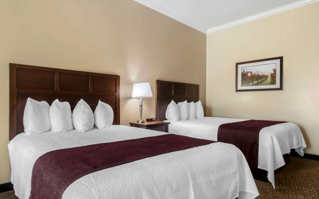 Best Western Plus Grapevine Inn