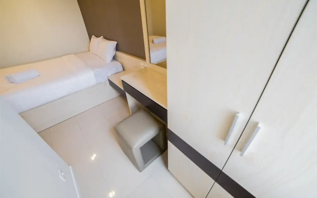 Homey Apartment at Parahyangan Residence near Parahyangan University