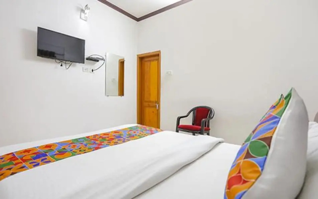Lotus Hotel Inn