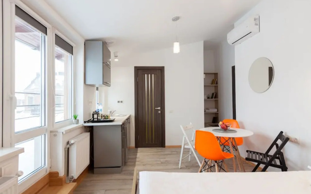 7 Apartments
