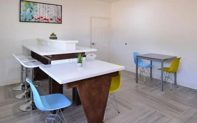 Scottish Inn & Suites