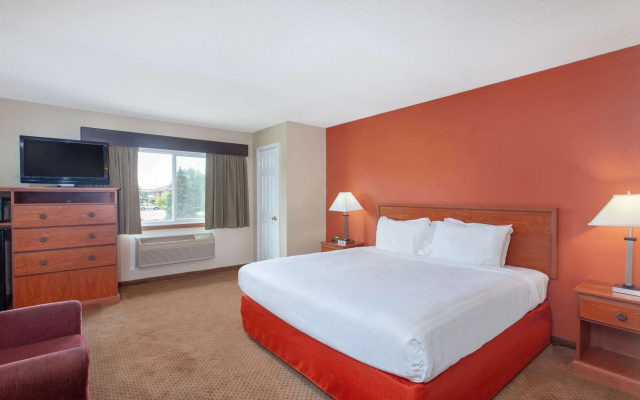 AmericInn by Wyndham Willmar