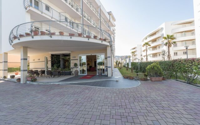 Hotel La Ninfea вид на фасад
