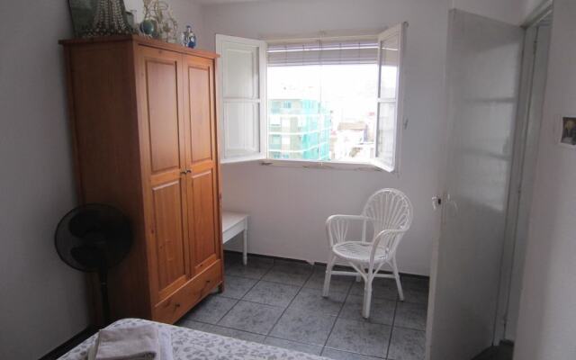 Апартаменты Apartment 400 Meters From the Beach комната для гостей