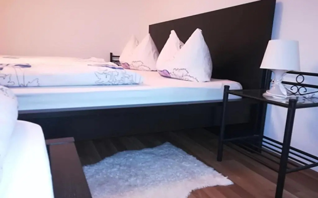 Isas Apartment