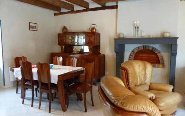 Gîte Louchy-Montfand, 3 pièces, 4 personnes - FR-1-489-178