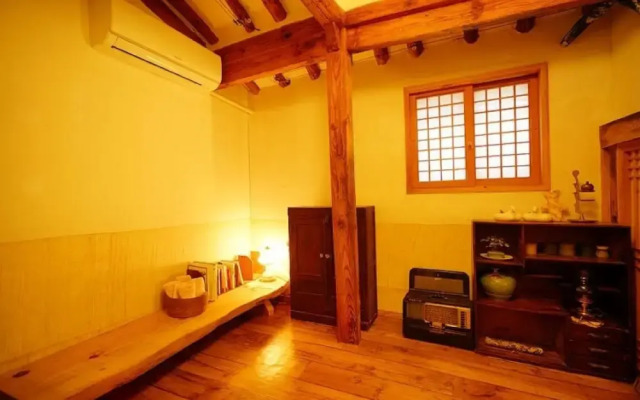 Jeonju Jiudang Hanok Stay