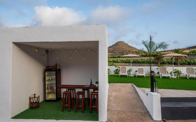 Villa Palmitos Resort Family
