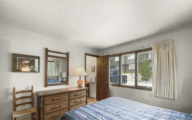 Cc43 Chateau Claire 2 Bedroom Condo by RedAwning