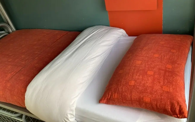 Brú Bar & Hostel