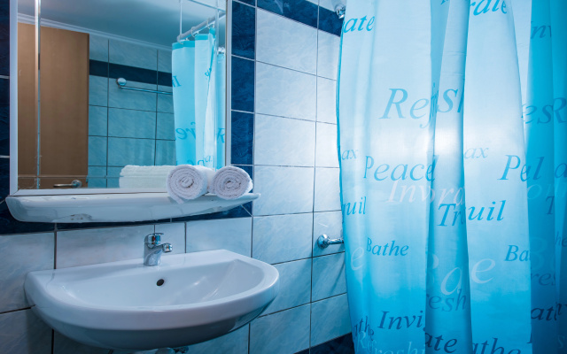 Theros Resort