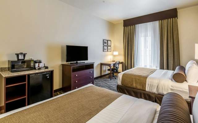 Cobblestone Hotel & Suites - Hartford