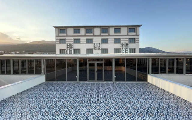 Nikopolis Hotel