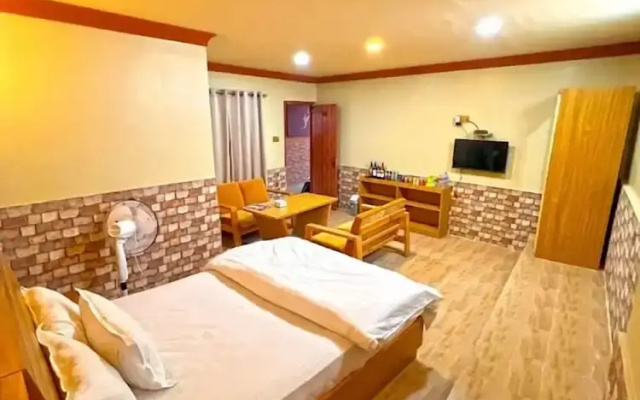 Hotel Om