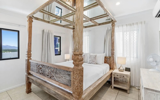 Belle Escapes Luxury Penthouse with Ocean Views