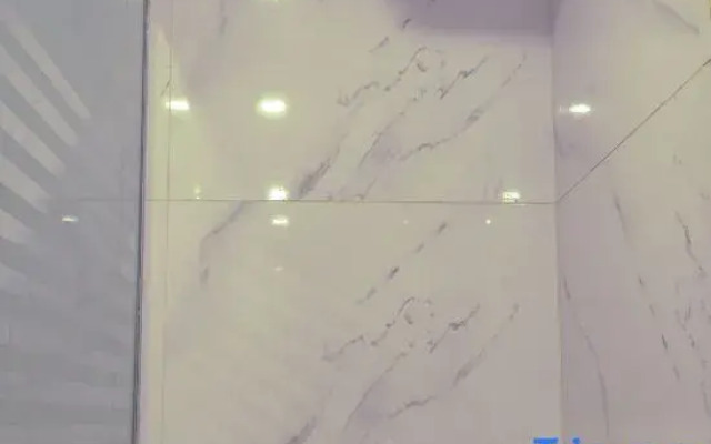 MG Crown Hotel 1