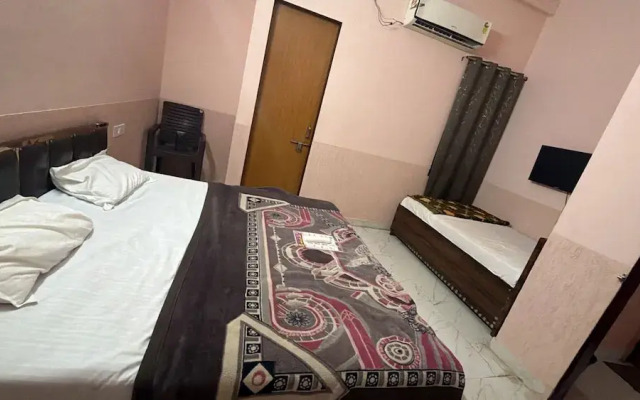 Amrit Guest House