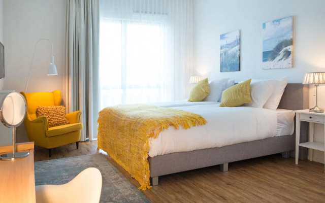 Apartment in Scheveningen Harbor Views