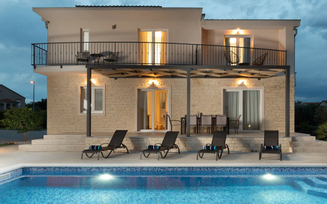 Secluded Villa in Murvica with Terrace