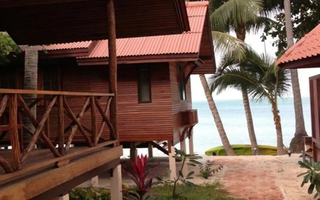 Dome Lay Beach Resort
