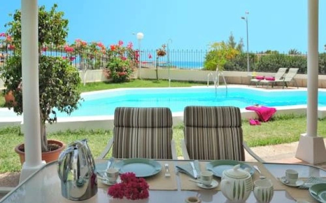 Villa Lily