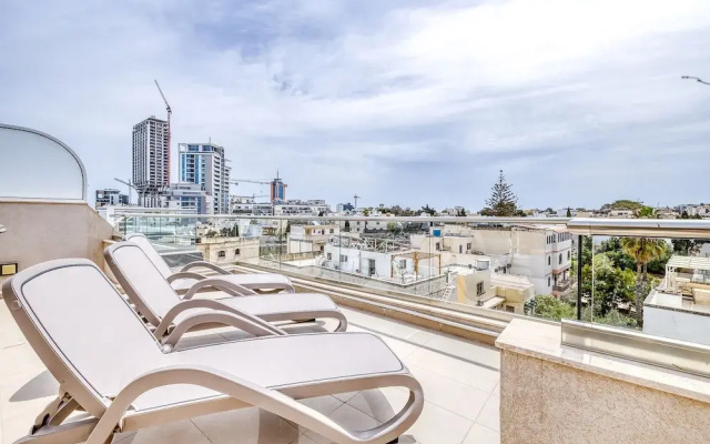 Marvellous 3BR Penthouse in Central St Julian's