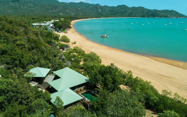 Absolute Beachfront