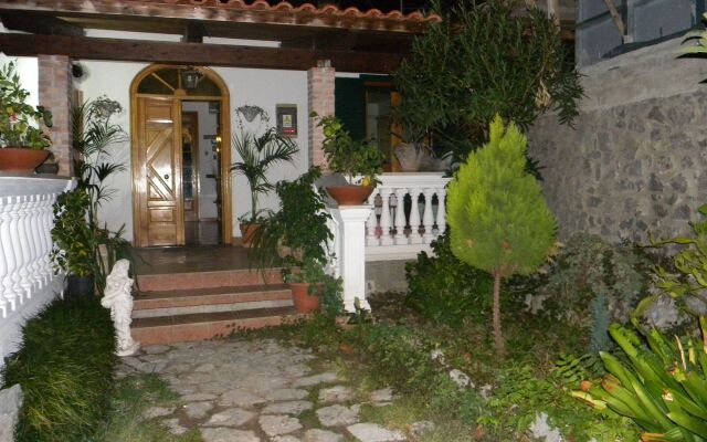 Отель Holiday House Le Palme Италия, Амальфи - отзывы, цены и фото номеров - забронировать отель Holiday House Le Palme онлайн вид на фасад