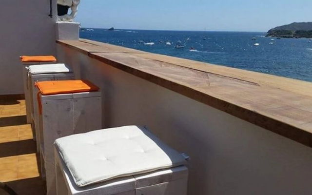 First Line Beach House in the Middle of Cadaques