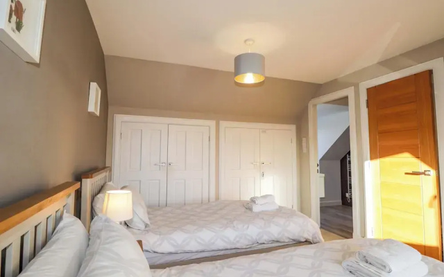 3 Croftside