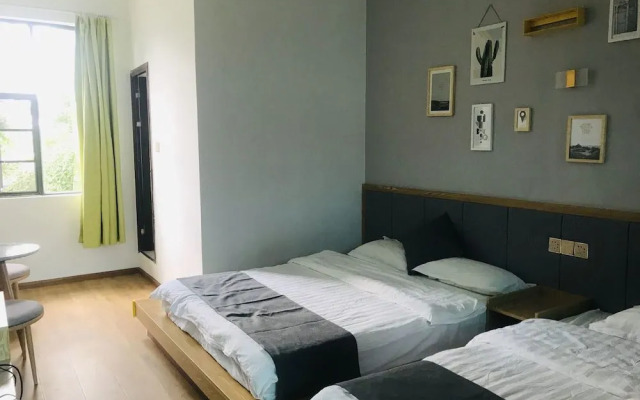 Dali Spring Field Hostel