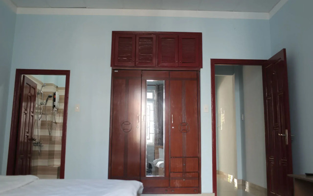 Отель Thuy Tien Guesthouse Da Lat Далат вид на фасад